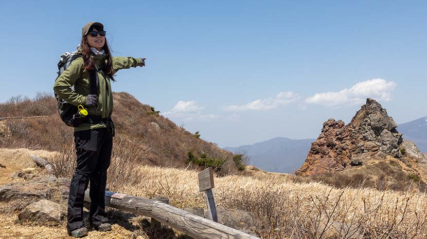 women-trekking-pants